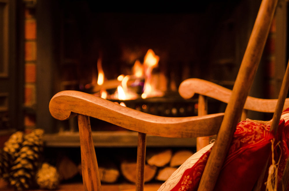What Do You Put on Walls Around a Fireplace?