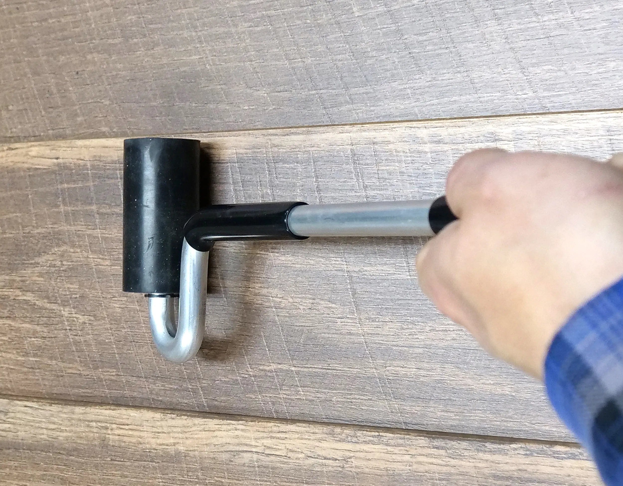 Easy-to-Use J Roller Tool, Wood Plank Installation